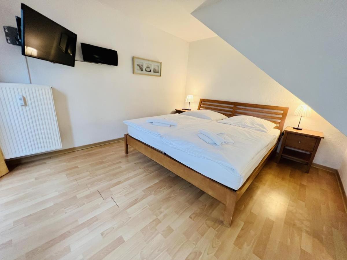 Wintergarten-maisonette, Warnemuende Apartment *
